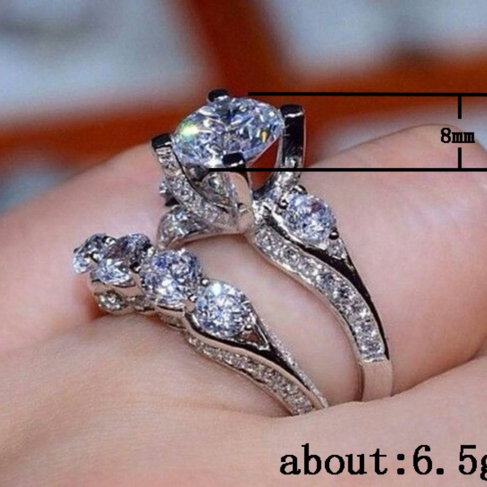 NEW 2PC/Set Silver Round Diamond Engagement Ring 1 - Picture 2 of 2